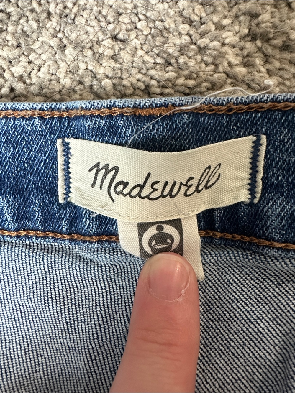 Madewell 90s Straight Fit Women’s Jean - Picture 2 of 4